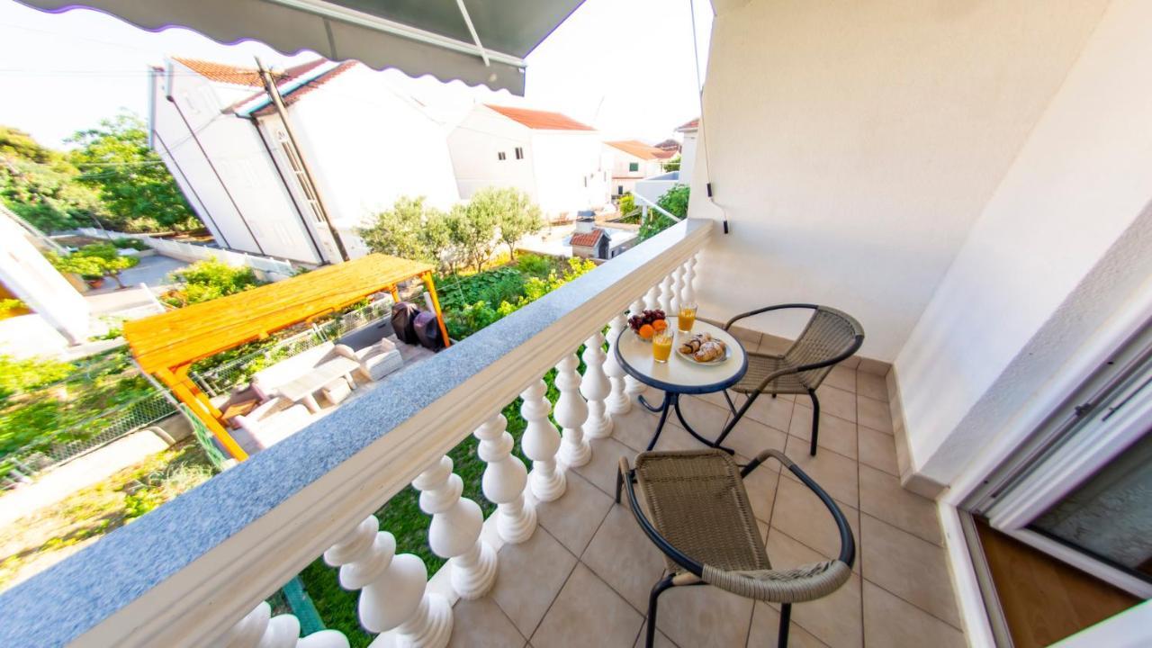 Apartments Curic Trogir Extérieur photo