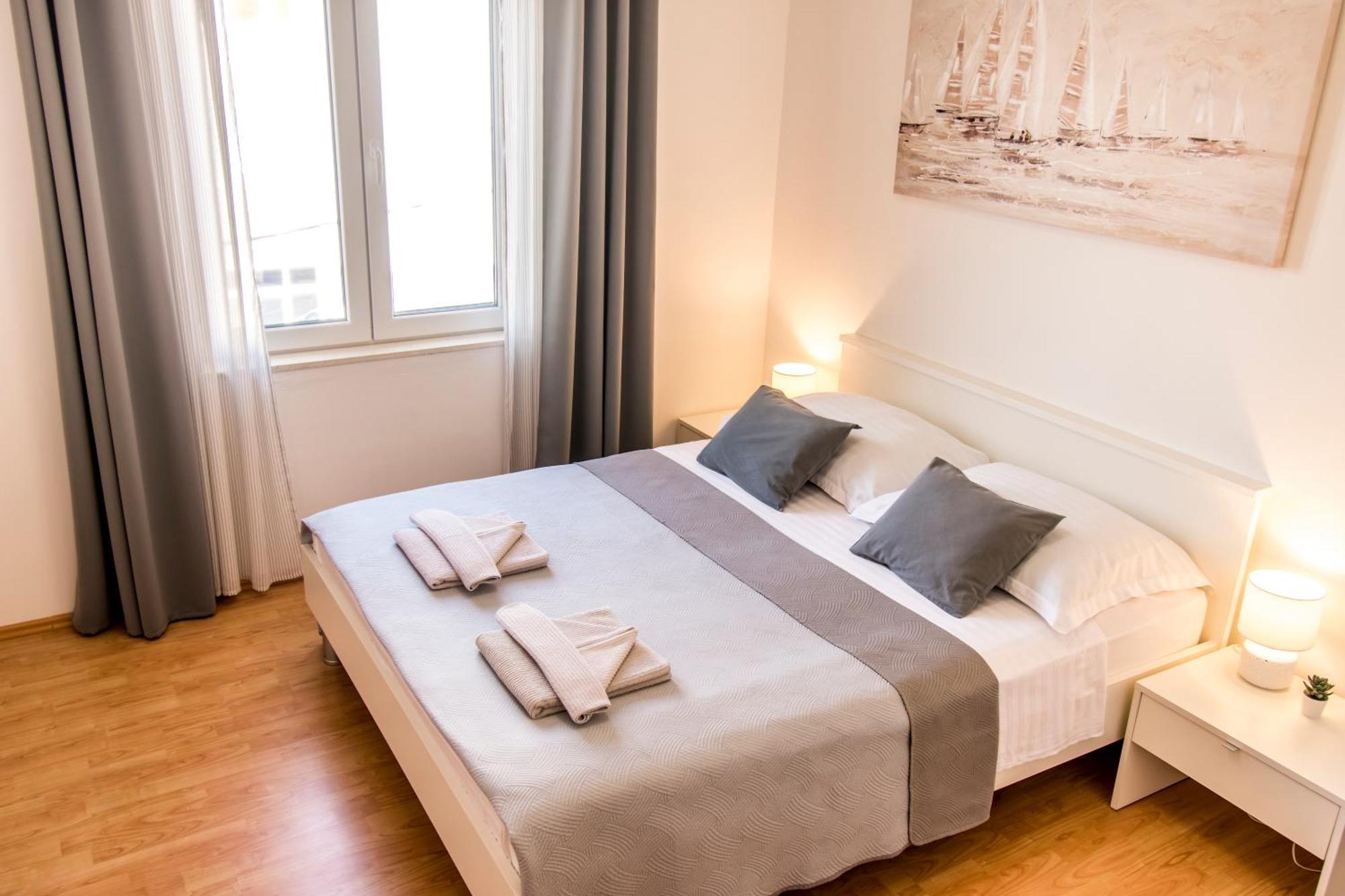 Apartments Curic Trogir Extérieur photo